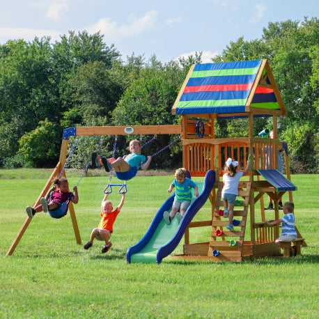 Großer Holzspielplatz "Northbrook Backyard Discovery" mit Rutsche
